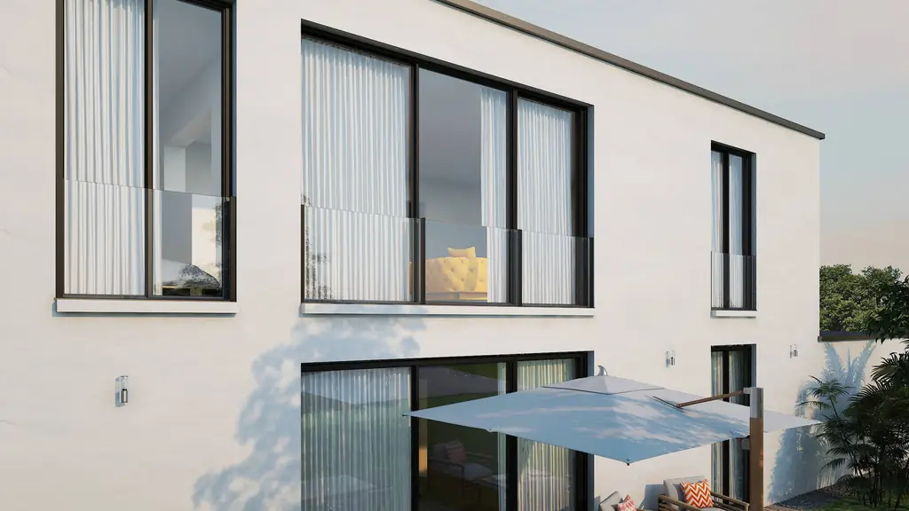 Façade contemporaine avec garde-corps vitré